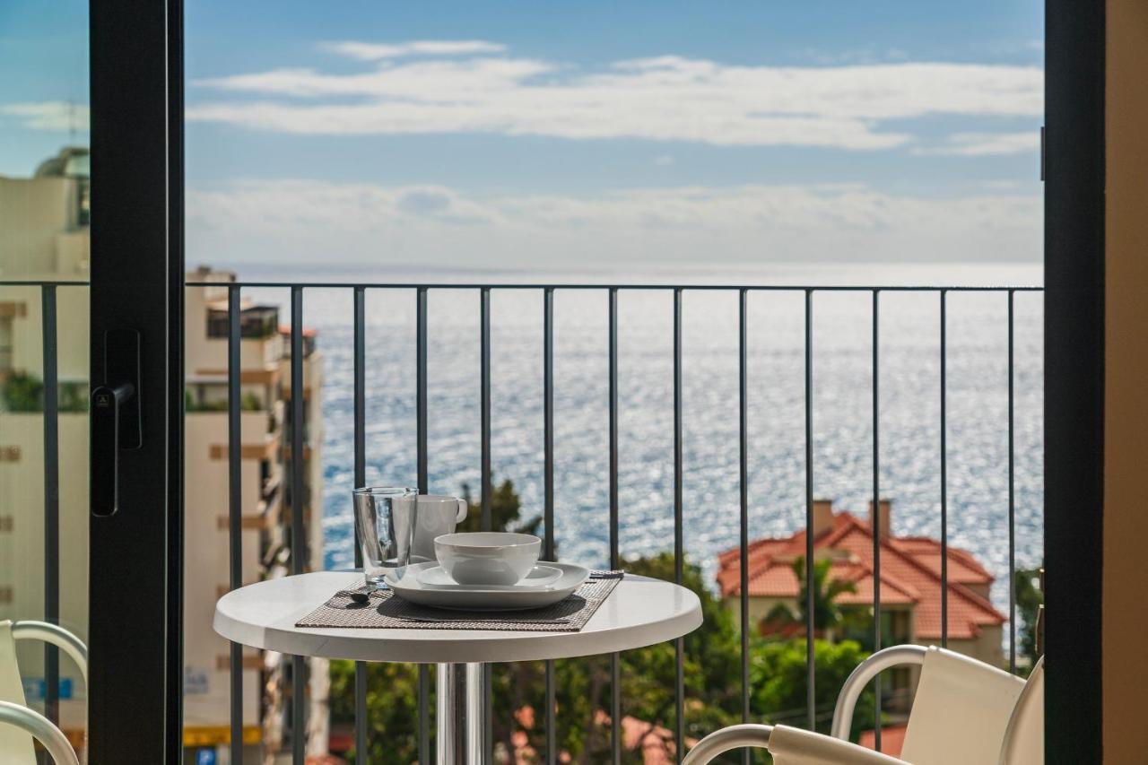 Monumental Plaza By Petit Hotels Funchal  Extérieur photo